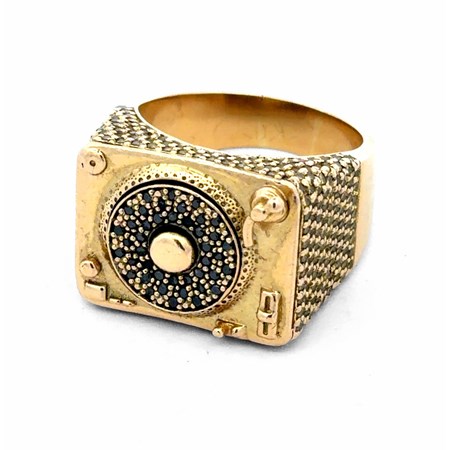 DIAMOND SET 'TURNTABLE' RING 18Ct Gold